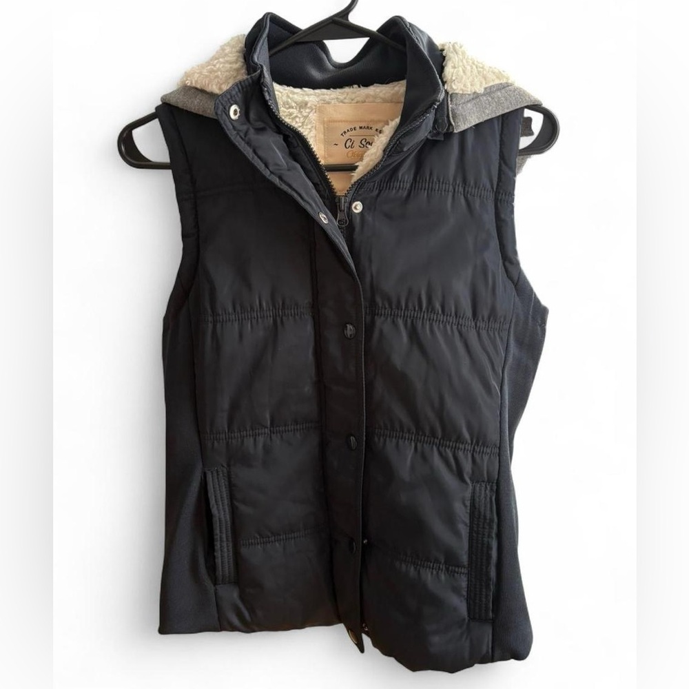 Ci Sono Navy Sherpa Lined Puffer Vest with Detachable Hood